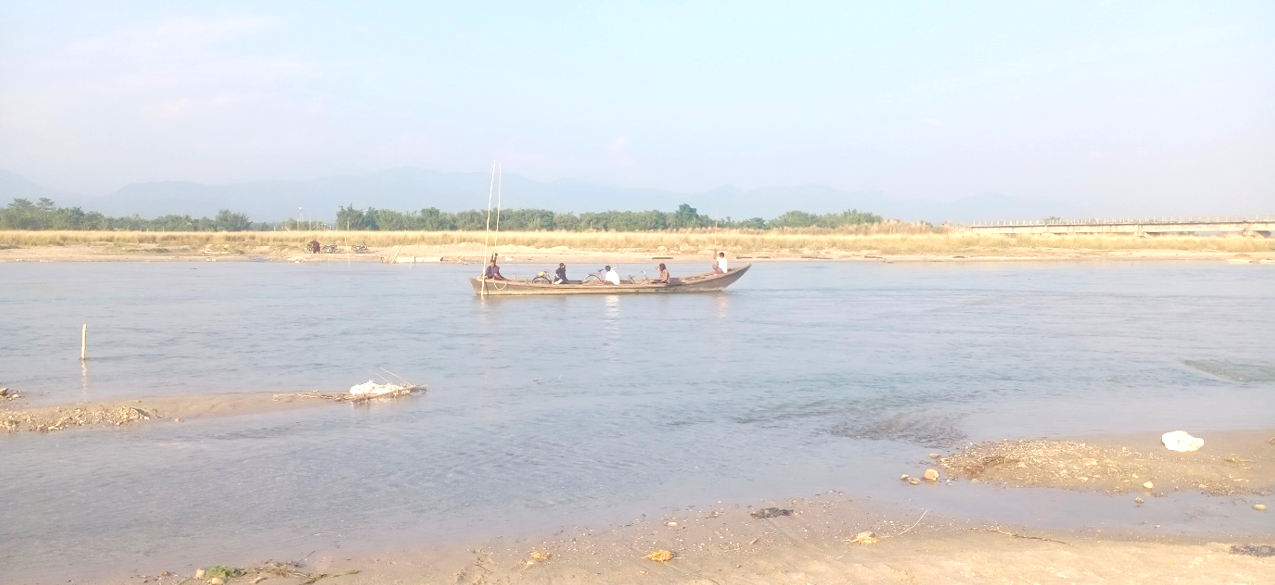 त्रियुगा खोला